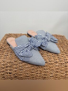 J.Crew Blue White Striped Bow Mule Flats Women’s Size 8 Pointed Toe